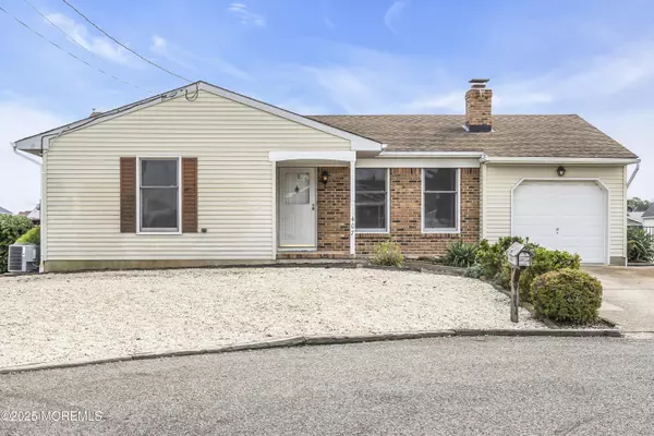 Lanoka Harbor, NJ 08734,407 Pleasantville Court