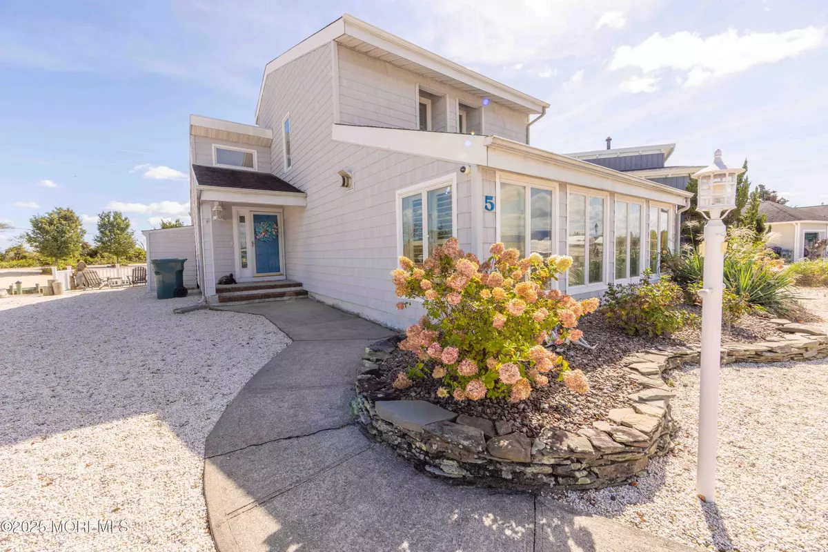 Little Egg Harbor, NJ 08087,5 Hunter Drive