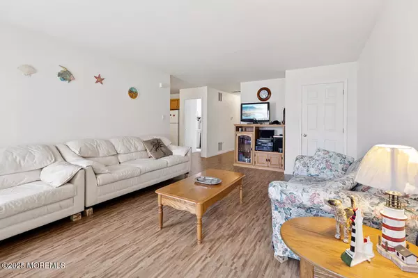 Toms River, NJ 08753,19 Point Road