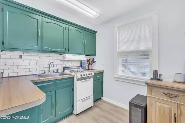 Shrewsbury Twp, NJ 07724,76 Belshaw Avenue