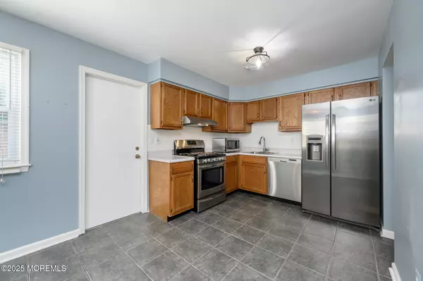 Freehold, NJ 07728,6 Stowe Court