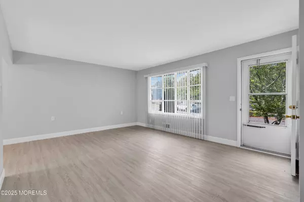Bayville, NJ 08721,97 Pheasant Drive