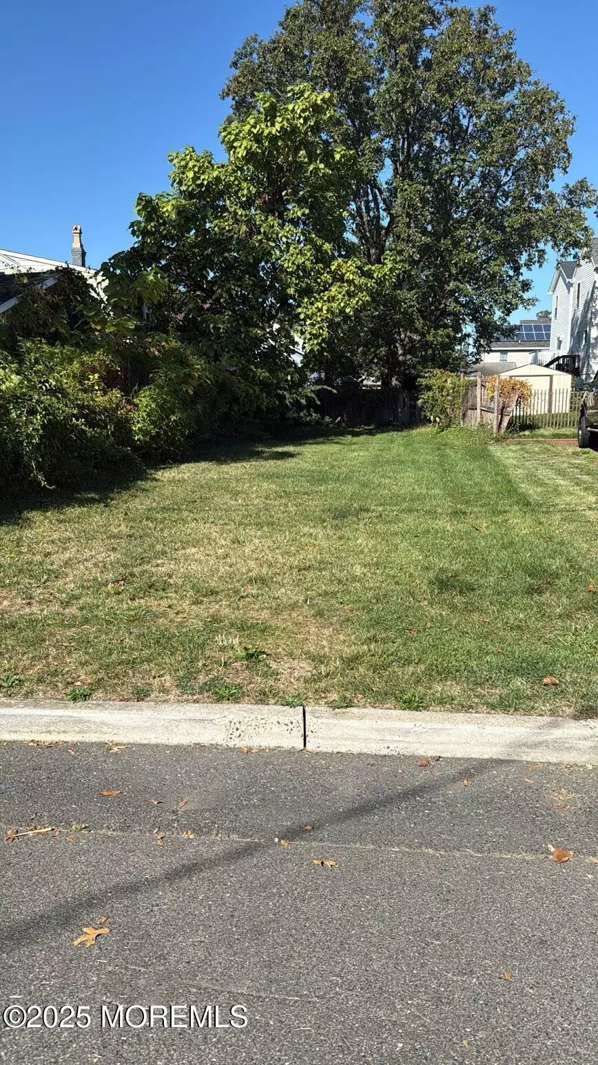 Keansburg, NJ 07734,25 Lawrence Avenue