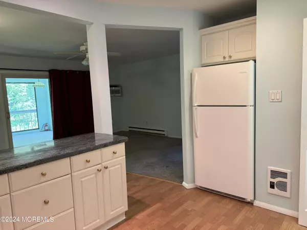 Red Bank, NJ 07701,95 Lexington Court