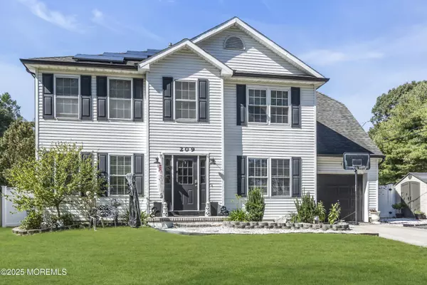 Island Heights, NJ 08732,209 Gilford Avenue