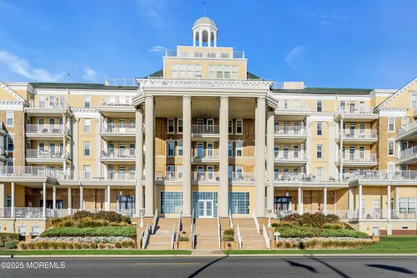Spring Lake, NJ 07762,700 Ocean Avenue #G1