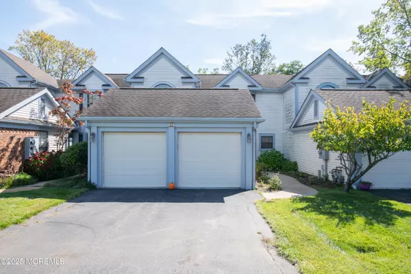 Ocean Twp, NJ 07712,45 Rawson Circle #1402