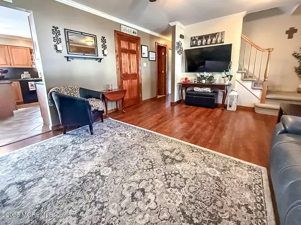 Howell, NJ 07731,7 Cherry Bend Drive