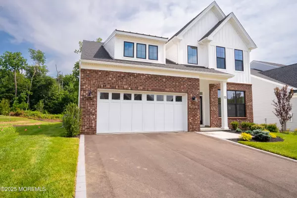 Manalapan, NJ 07726,15 Ashlynn Court