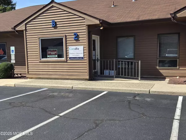1163 NJ 37 #202, Toms River, NJ 08755
