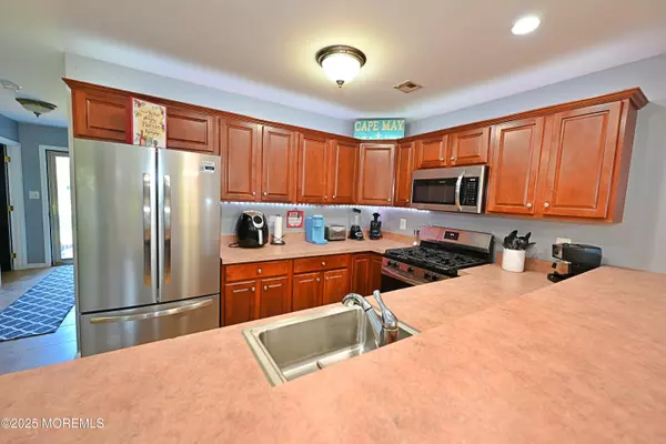 Little Egg Harbor, NJ 08087,21 Schooner Court