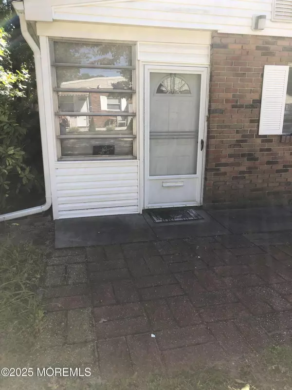 Toms River, NJ 08757,21 Cedar #A