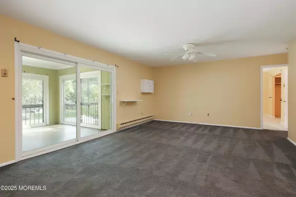 Red Bank, NJ 07701,7 Lexington Court
