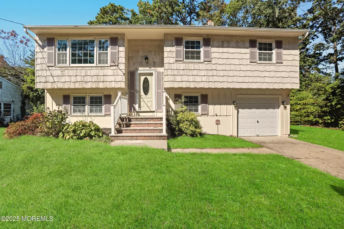 Beachwood, NJ 08722,1112 Berkeley Avenue