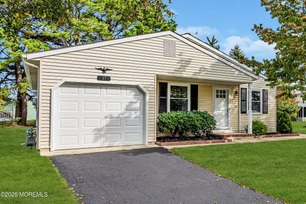 Berkeley, NJ 08721,17 Leighton Court