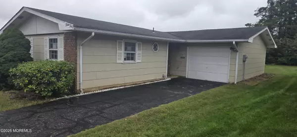 45 Tony Court, Brick, NJ 08724