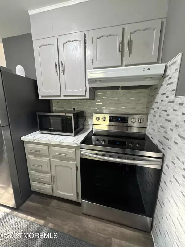 Lakewood, NJ 08701,1178 Clydebank Court