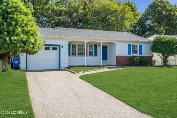 Toms River, NJ 08757,4 Chancellor Court
