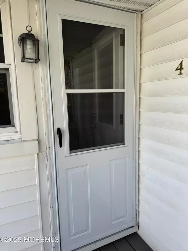 Lavallette, NJ 08735,807 Grand Central Avenue