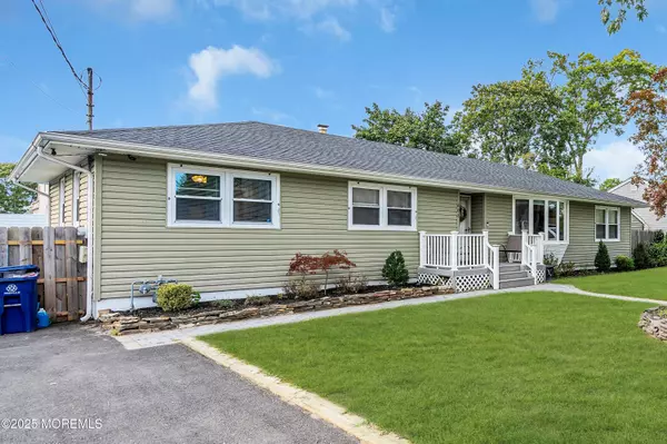 Beachwood, NJ 08722,808 Sunset Road
