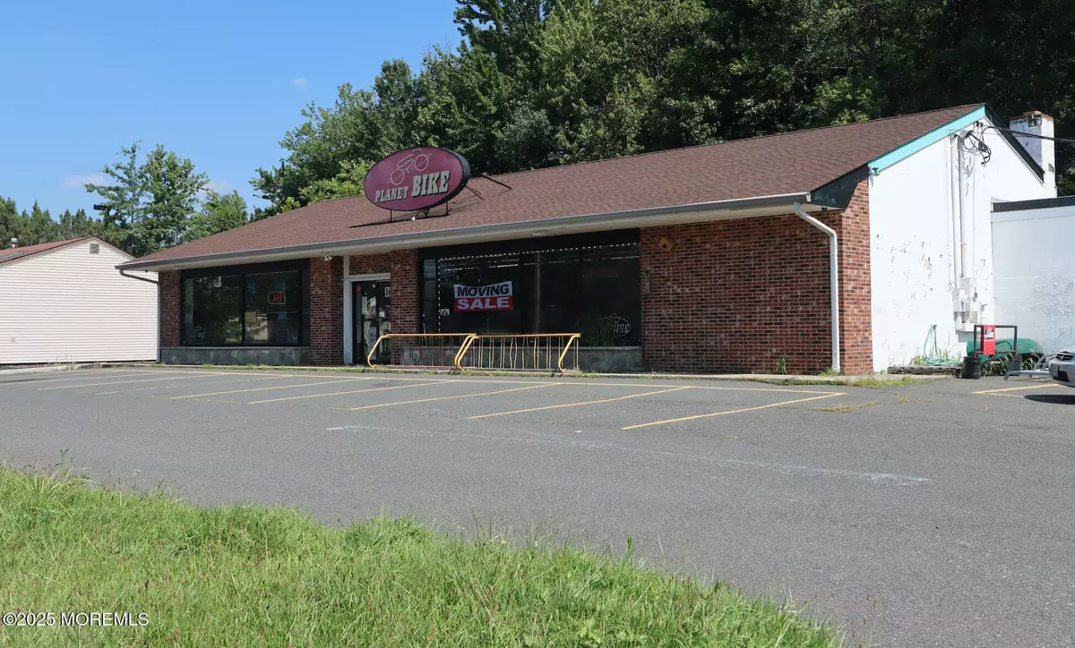 Matawan, NJ 07747,361 State Route 34