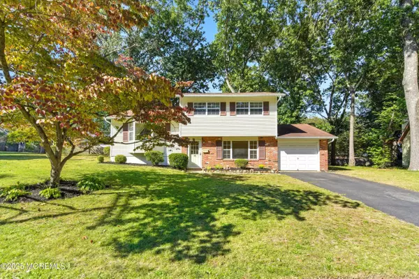 15 W Virginia Avenue, Jackson, NJ 08527