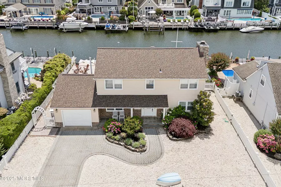 242 Curtis Point Drive, Mantoloking, NJ 08738