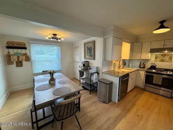 Eatontown, NJ 07724,92 Wyckoff Road