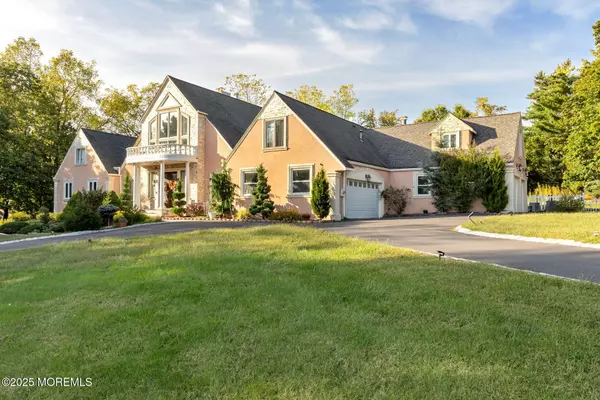 14 Schanck Road, Holmdel, NJ 07733