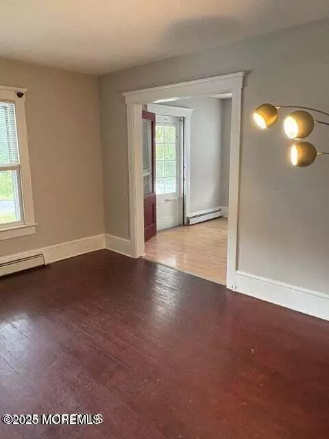 Toms River, NJ 08753,129 Lien Street