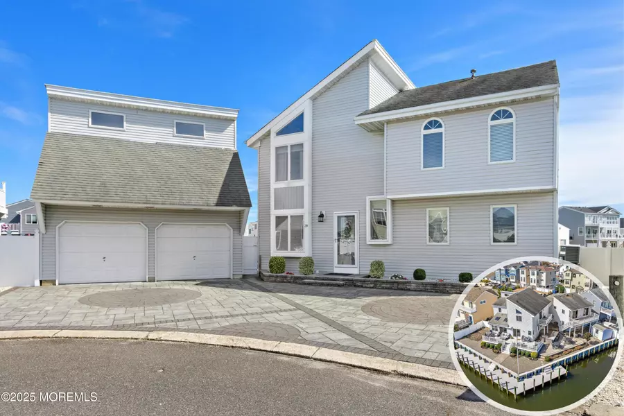 39 Merle Drive, Manahawkin, NJ 08050