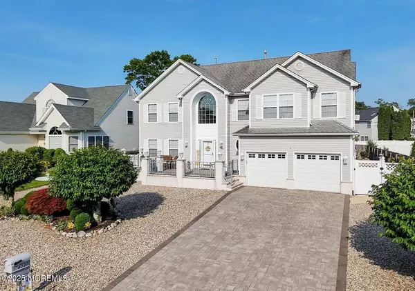 Manahawkin, NJ 08050,433 Mermaid Drive