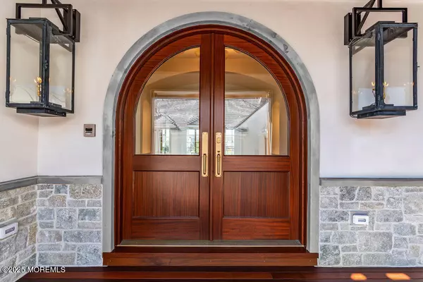 Mantoloking, NJ 08738,940 Barnegat Lane