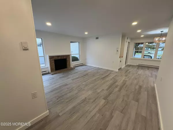 Manchester, NJ 08759,692 Friar Court #B