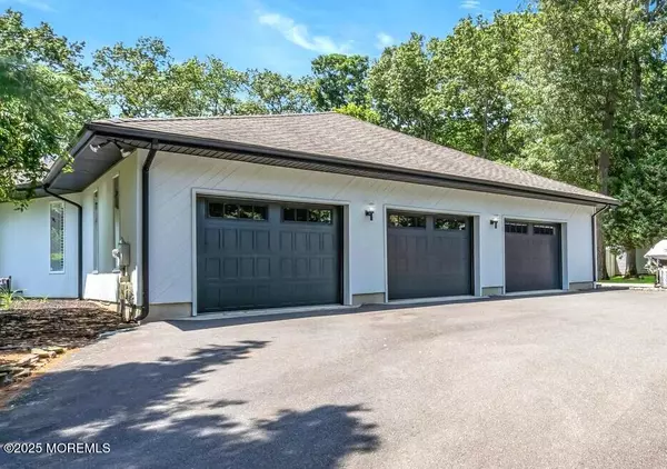 Toms River, NJ 08755,1582 Beaver Hollow Drive