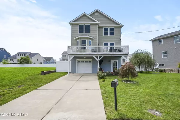 Union Beach, NJ 07735,814 Brook Avenue