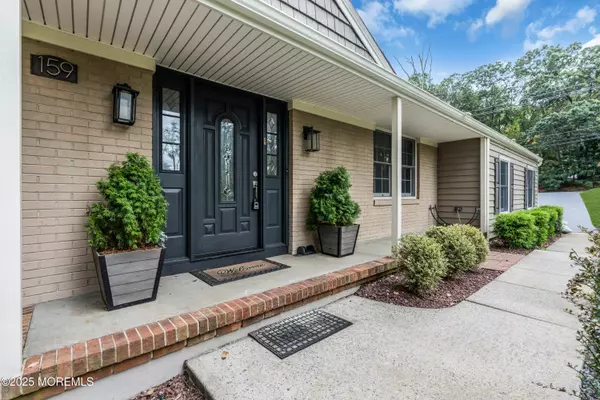 Manalapan, NJ 07726,159 Sweetmans Lane