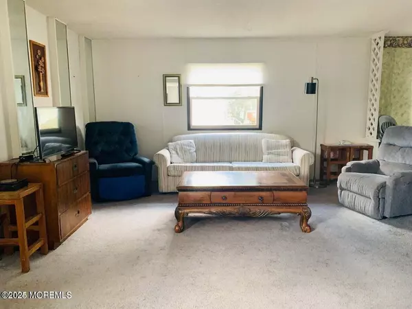 Whiting, NJ 08759,31 Panda Lane