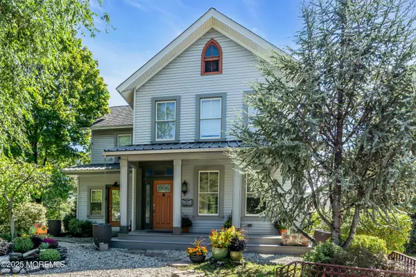 Little Silver, NJ 07739,146 Rumson Road