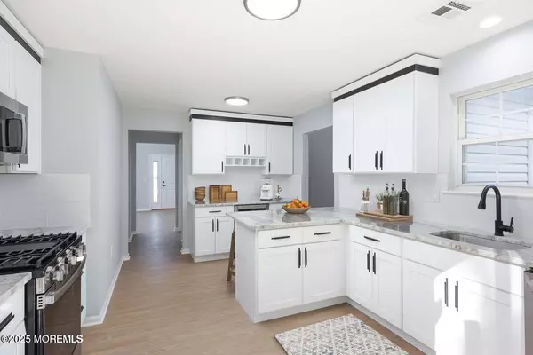 Union Beach, NJ 07735,4 Ellison Court