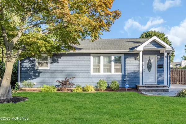 21 Frances Drive, Freehold, NJ 07728