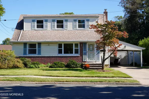 27 Runyon Avenue, Freehold, NJ 07728