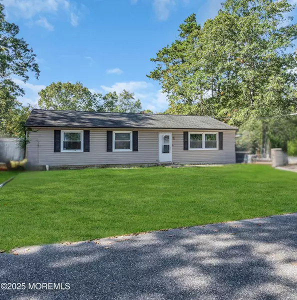 27 Coreopsis Street, Browns Mills, NJ 08015