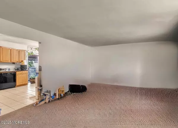 Browns Mills, NJ 08015,27 Coreopsis Street