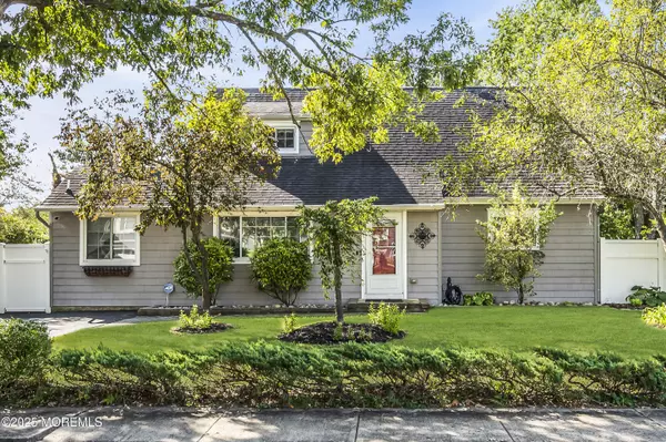 606 Poplar Street, Lakehurst, NJ 08733