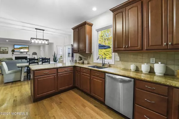 Hamilton, NJ 08501,9 Woodfield Lane