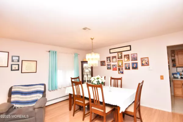 Toms River, NJ 08757,289 Costa Mesa Drive