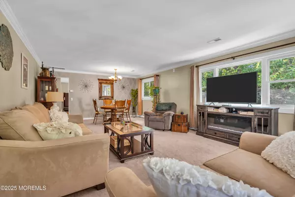 Toms River, NJ 08757,193 Biabou Drive