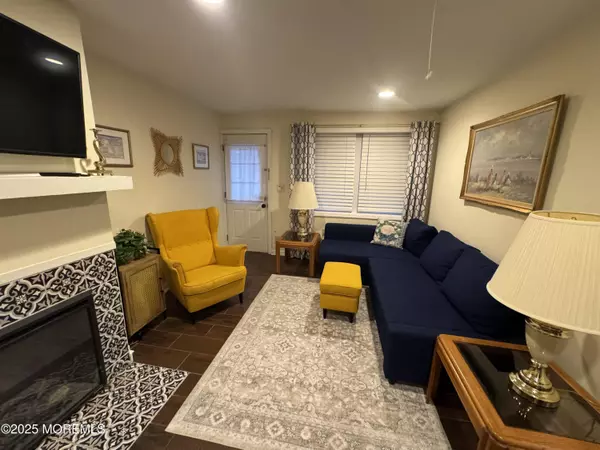 Seaside Heights, NJ 08751,124 Lincoln Avenue #4
