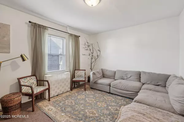 Raritan, NJ 08869,16 Reimer Street